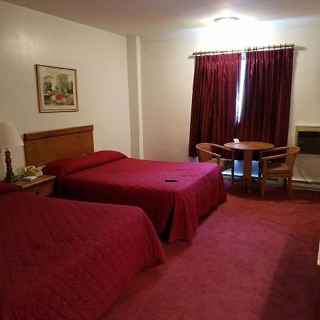 Woonsocket Motor Inn Eksteriør billede